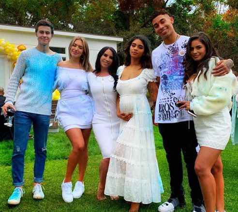 Nikki Giavasis with her family